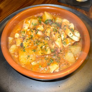 Platos Fuertes - Caldeira de Mariscos