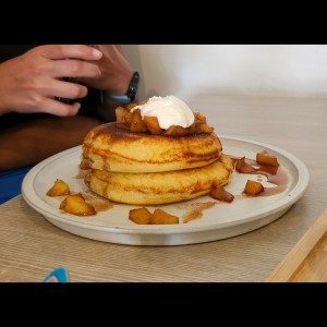 Apple pie pancake