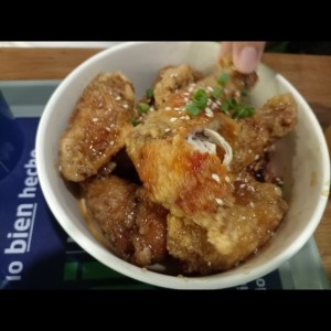 Platos - Honey Butter Wings