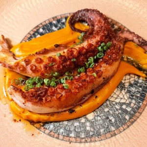 ENTRADAS - Pulpo Serrano