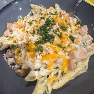 Grilled Chicken & Spinach Alfredo Bowl