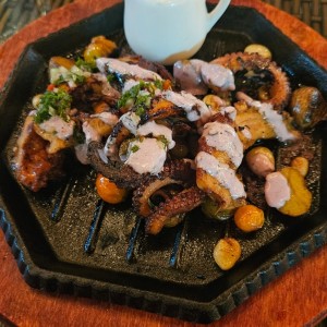 PULPO A LA PLANCHA MOCHIKA'S