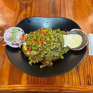 ARROZ A LA CHICLAYANA CON PULPO (Arroz con pulpo en salsa verde de cilantro con guisantes, pimenton y salsa)