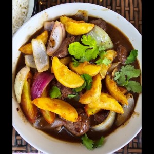Lomo saltado