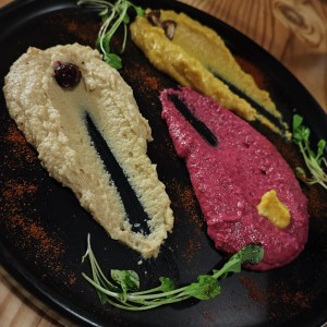 TRIO DE HUMMUS