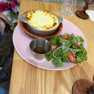 pastel de yuca con ropa vieja