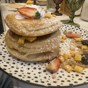 BREAKFAST CLUB - Golden Crunch Pancakes