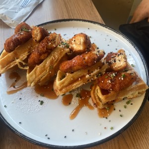 Chicken & waffles