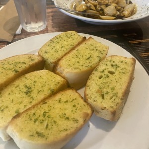 Panes - Pan con ajo
