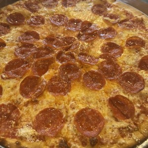 Pizzas 16" - Pizza de Pepperoni