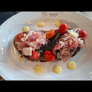 Tostada Serrano