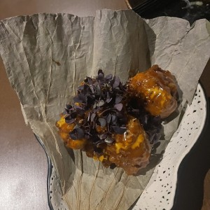 Chicharrones de pollo con salsa de tamarindo