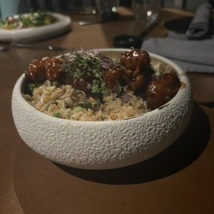 Arroz con pollo agridulce