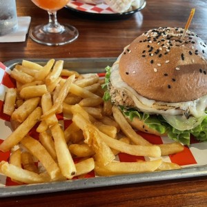 Crunchy Fried Chicken Burger