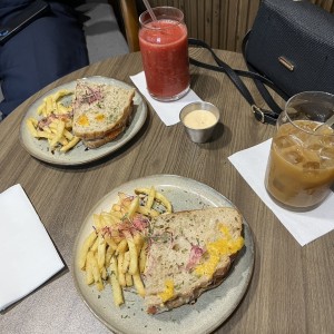 Brunchfast - Umami Grilled Cheese