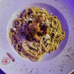 Pasta Pesto di pistacchi e pancetta