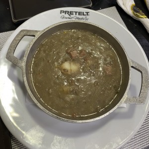 SOPA DE LENTEJA CON CARNE