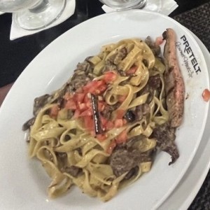 PASTAS - STEAK FETUCCINI