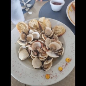 Almejas en salsa Meuniere