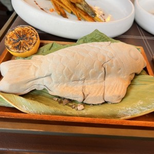 Corvina en arcilla 