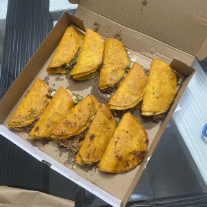 Bandeja quesabirria