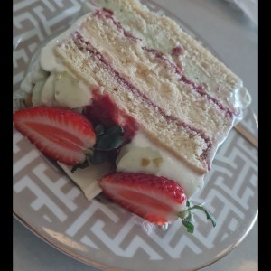 dulce de pistacho chocolate blanco y frutos rojos ♡♡♡