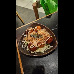 ENTRADAS - TAKOYAKI