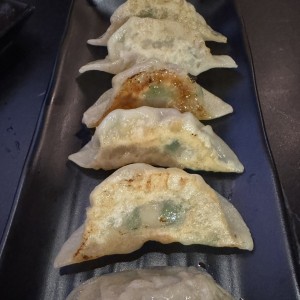 ENTRADAS - GYOZA (handmade)
