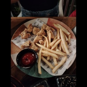Nuguets con papas