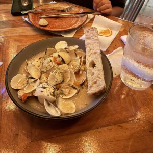 Almejas al Ajillo o Pomodoro