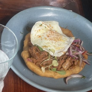 Hojaldra brunch