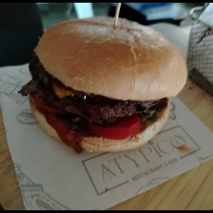 Platos Fuertes - Hamburguesa