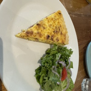 Desayuno - Quiche Con Ensalada