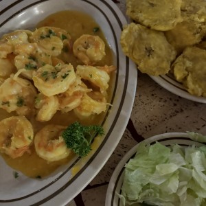 Camarones al ajillo o apanados
