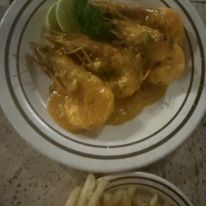 Langostinos al ajillo o Apanados