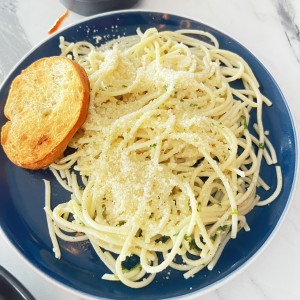 Pasta al olió 