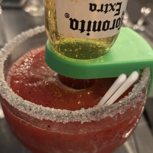 Margarita coronada