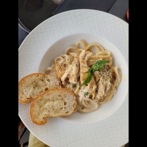 Fettuccine en Salsa Alfredo