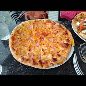 Pizza Hawaina