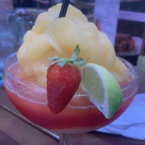 Margarita de mango y fresa