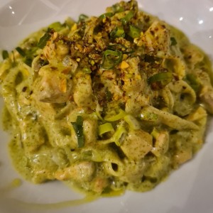 pesto con salmon