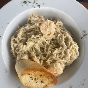 Pasta con camarones