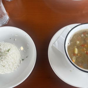Sopa de lenteja