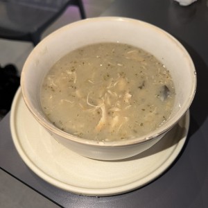 Sopa de Pollo Chica GF