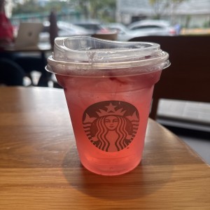 Strawberry açaí lemon 