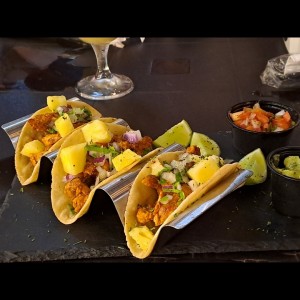 tacos al pastor
