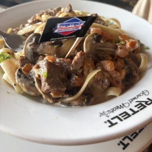 PASTAS - STEAK FETUCCINI