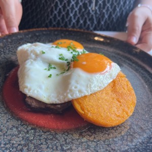 Steak & eggs