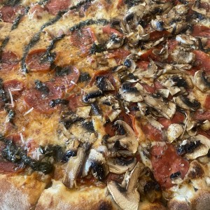 Mitad Viva la Pizza mitad San Francisco