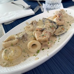 Raviolis con mariscos
